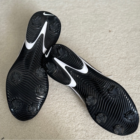 BRAND NEW •• Nike Air Zoom Victory Tour 3 NRG - Picture 4 of 4